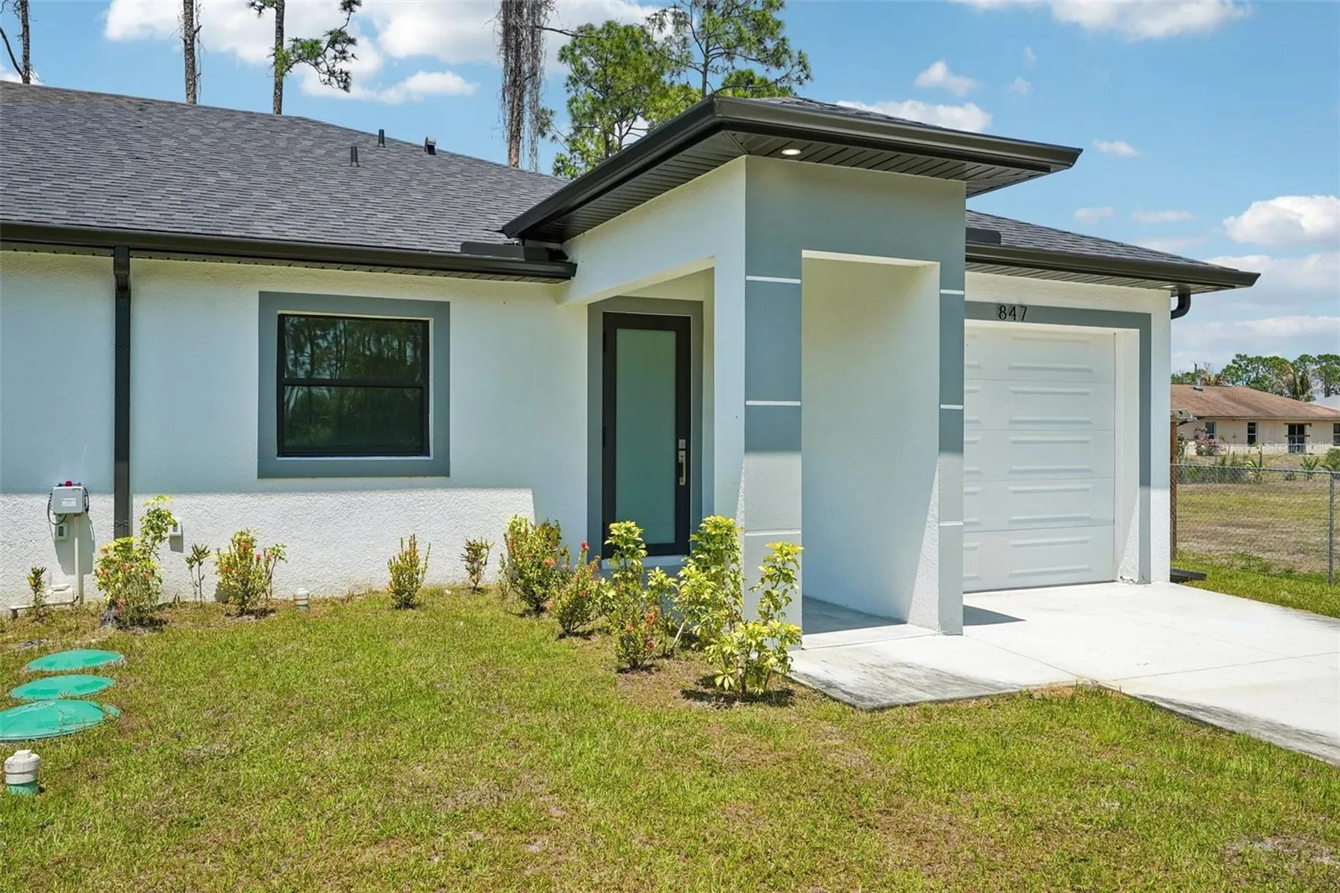 845/847 Meadow Road Lehigh Acres FL 33973