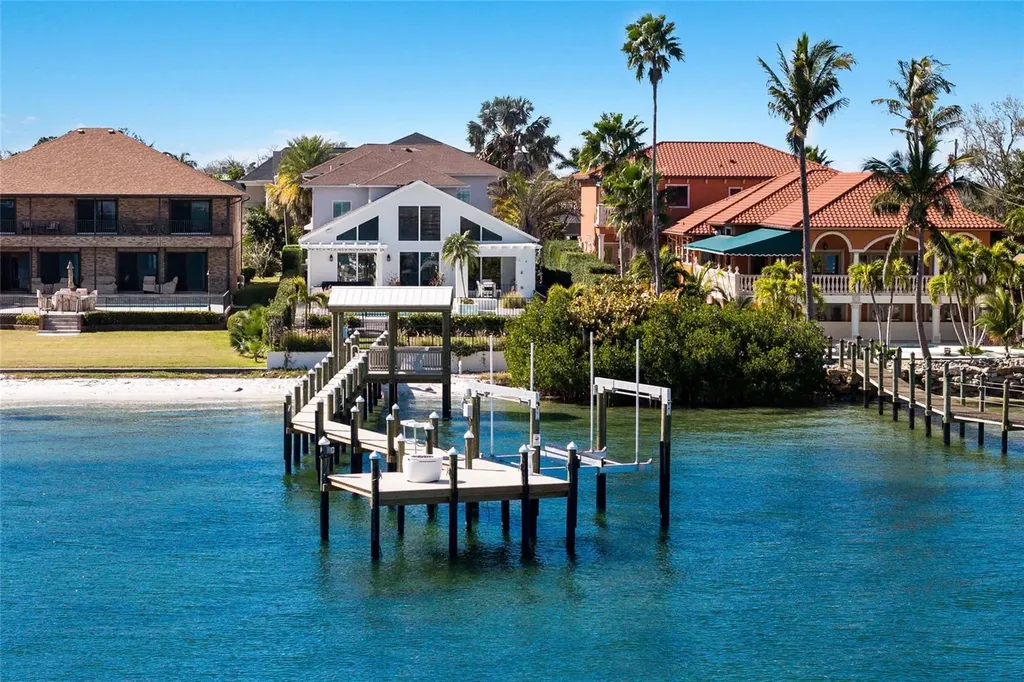 1519 Riverview Lane Bradenton FL 34209