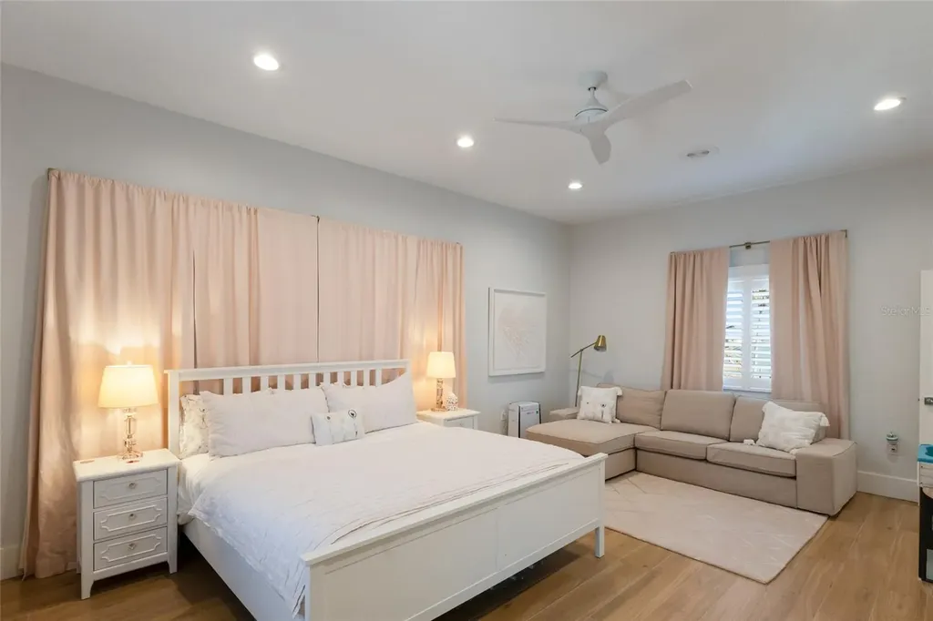1519 Riverview Lane Bradenton FL 34209