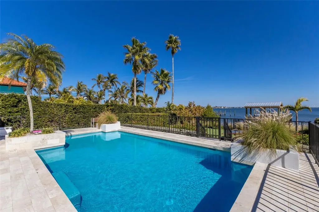 1519 Riverview Lane Bradenton FL 34209