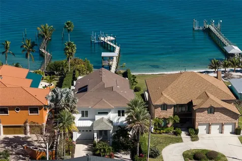 1519 Riverview Lane Bradenton FL 34209