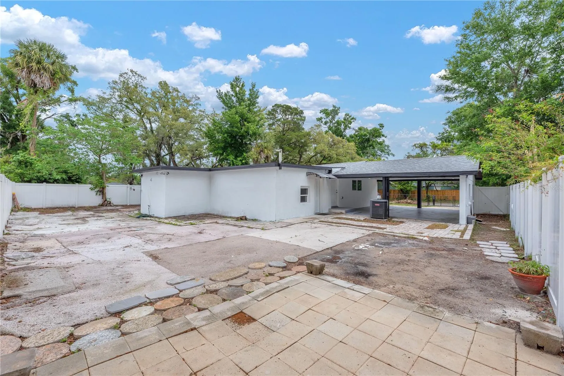 10104 N 15th Street Tampa FL 33612
