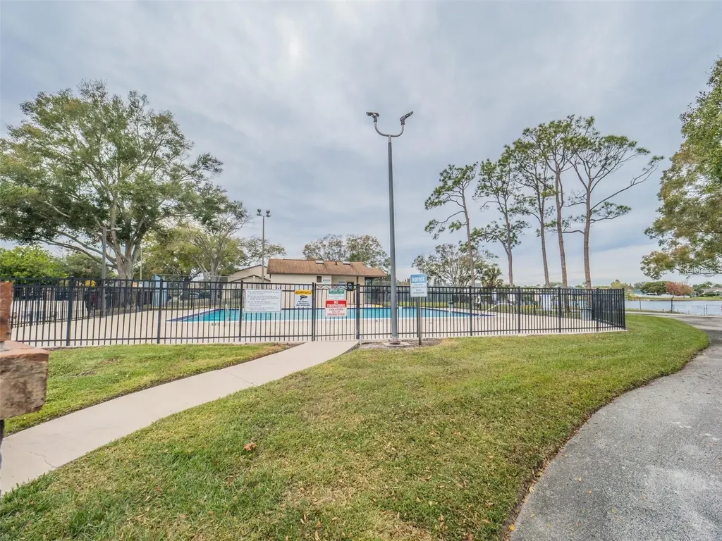 2419 Rio Pinar Lakes Boulevard Orlando FL 32822
