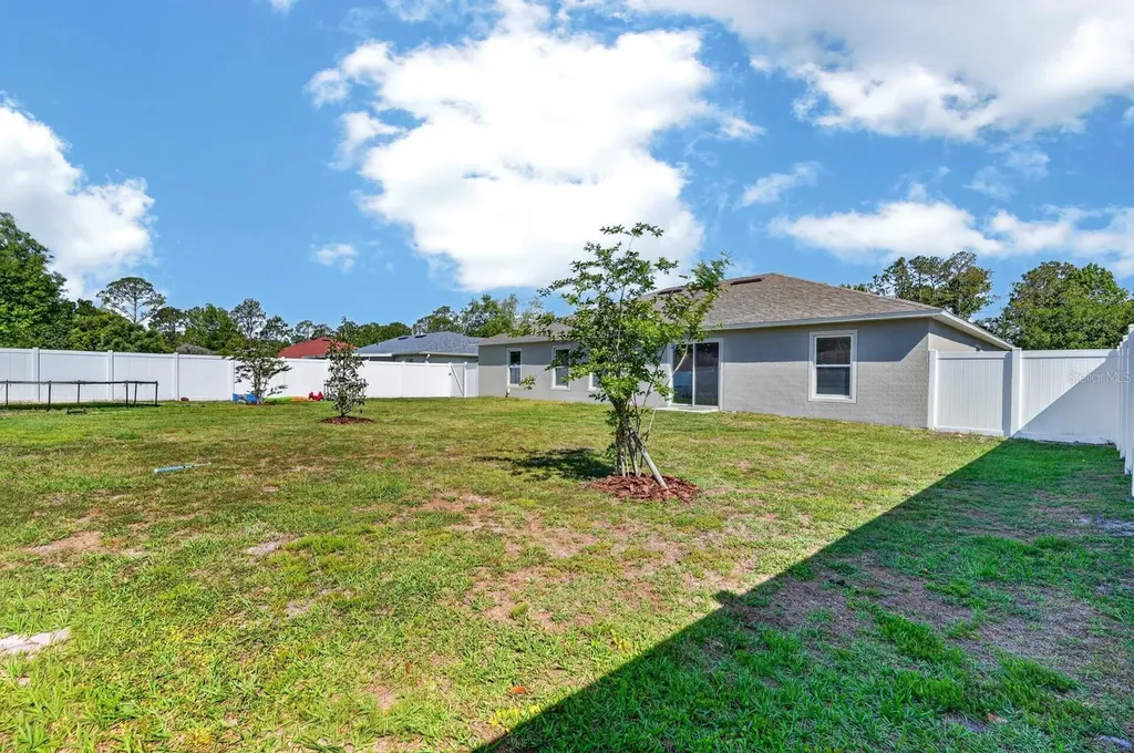24 Pierce Lane Palm Coast FL 32164