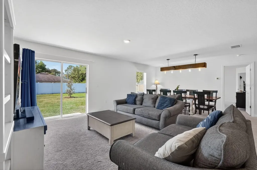 24 Pierce Lane Palm Coast FL 32164