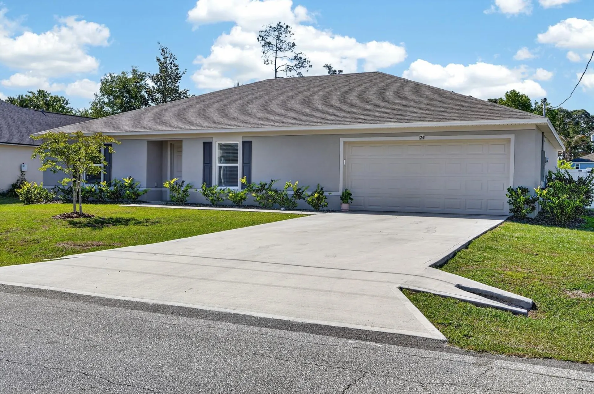 24 Pierce Lane Palm Coast FL 32164