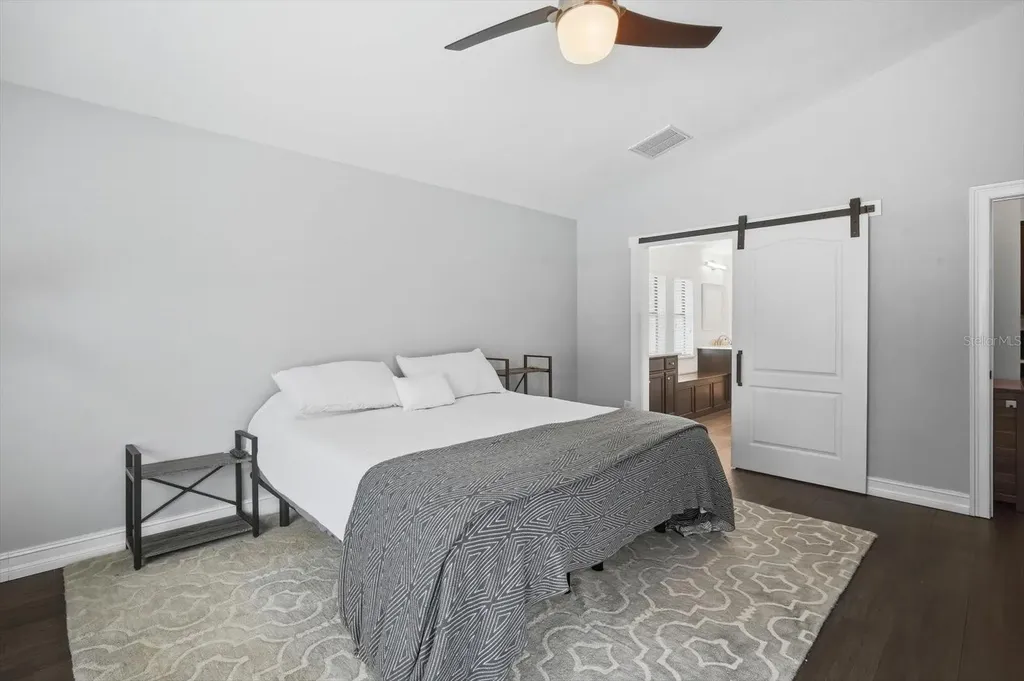 15526 Starling Crossing Drive Lithia FL 33547