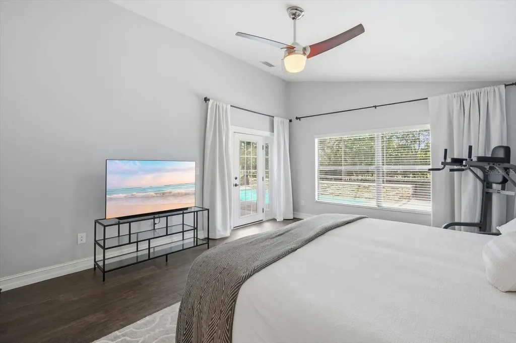 15526 Starling Crossing Drive Lithia FL 33547