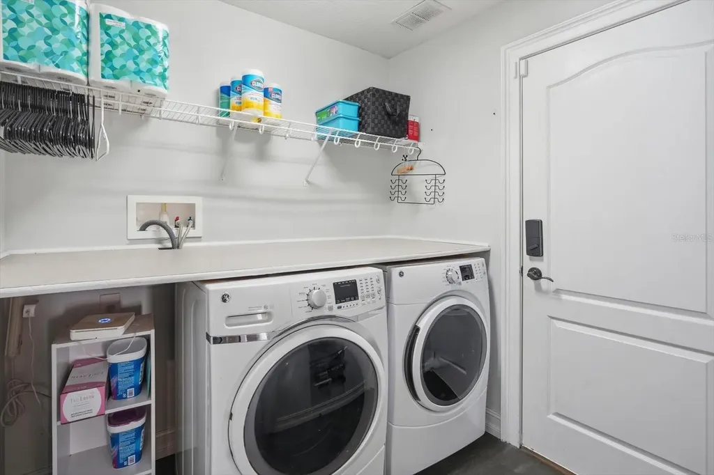 15526 Starling Crossing Drive Lithia FL 33547