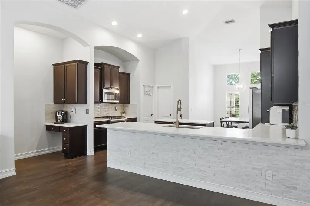 15526 Starling Crossing Drive Lithia FL 33547