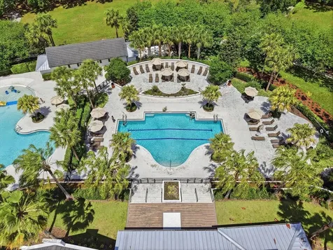 15526 Starling Crossing Drive Lithia FL 33547