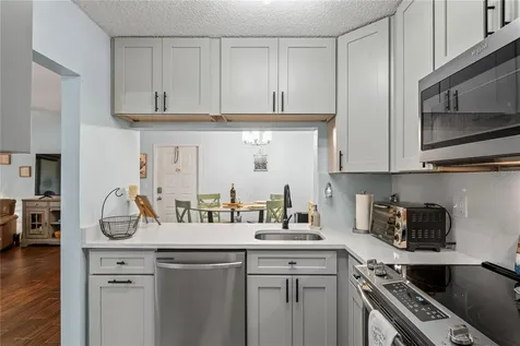 3232 Lake Pine Way Tarpon Springs FL 34688