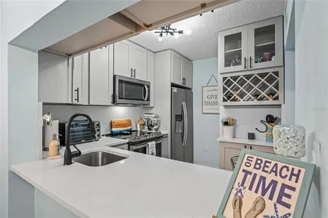 3232 Lake Pine Way Tarpon Springs FL 34688