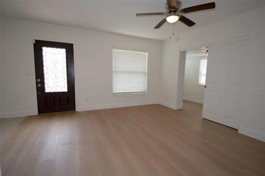 2701 Calle Street Tampa FL 33619