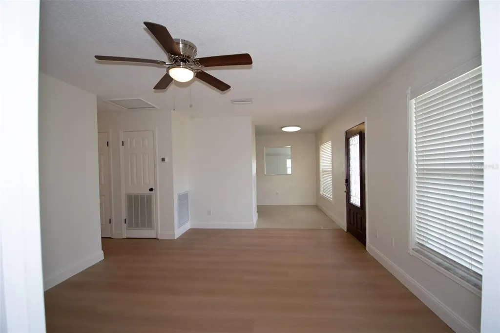 2701 Calle Street Tampa FL 33619