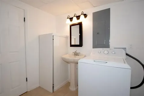 2701 Calle Street Tampa FL 33619