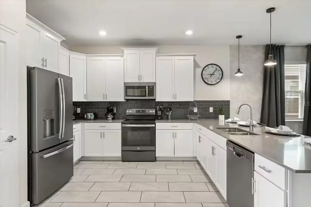 8882 Cabot Cliffs Drive Davenport FL 33896