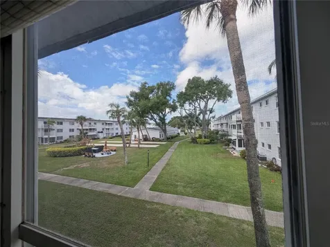 5896 Garden Lane Bradenton FL 34207