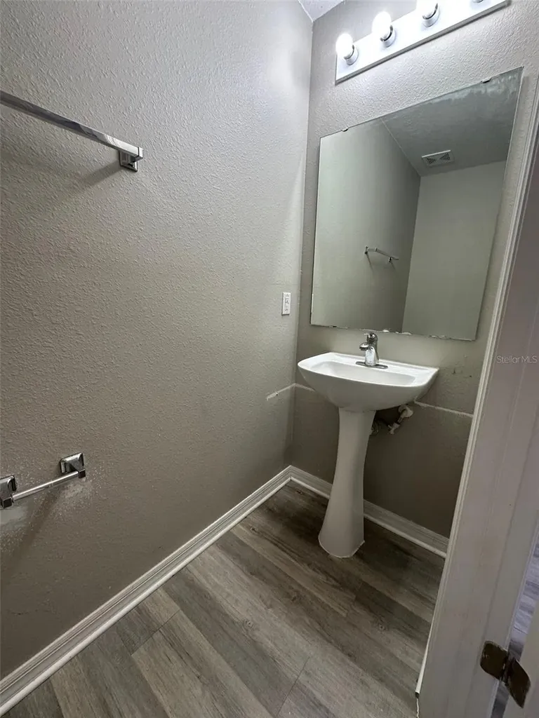 1761 Pompano Drive Kissimmee FL 34759