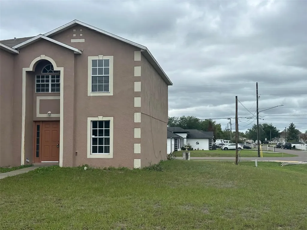 1761 Pompano Drive Kissimmee FL 34759