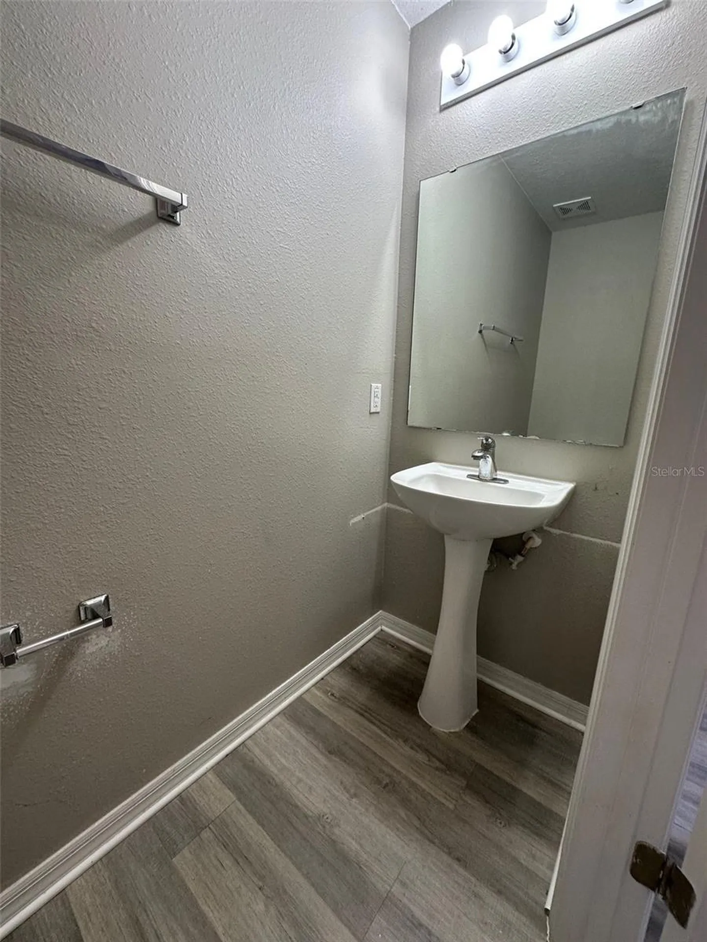 1761 Pompano Drive Kissimmee FL 34759