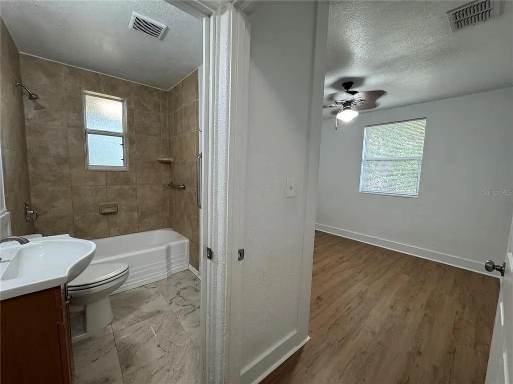 5315 Davisson Avenue Orlando FL 32810