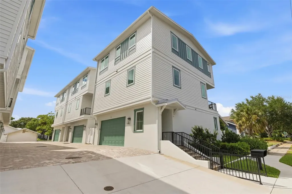 407 S Albany Avenue Tampa FL 33606