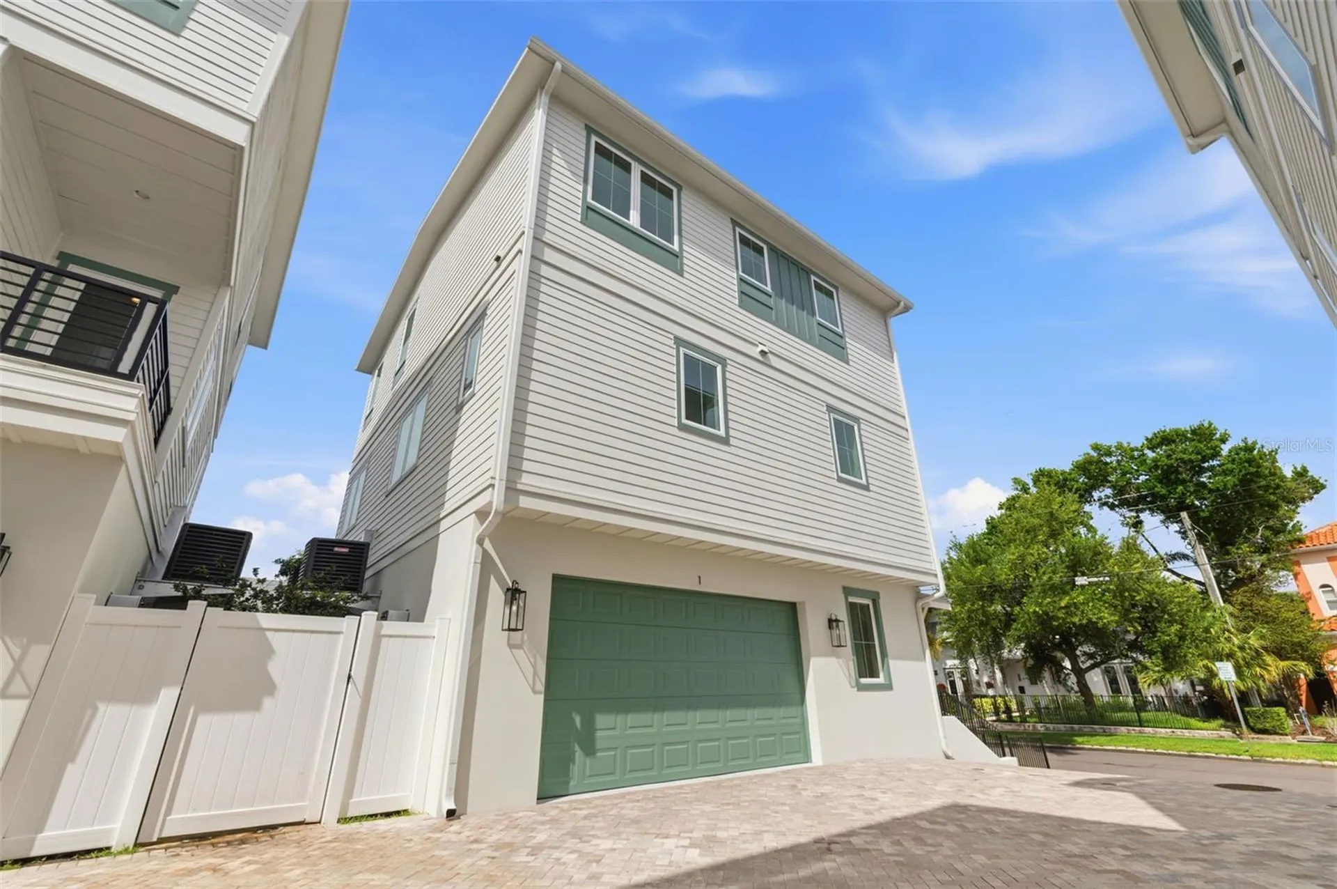 407 S Albany Avenue Tampa FL 33606