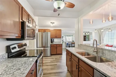 7805 N Glen Avenue Tampa FL 33614
