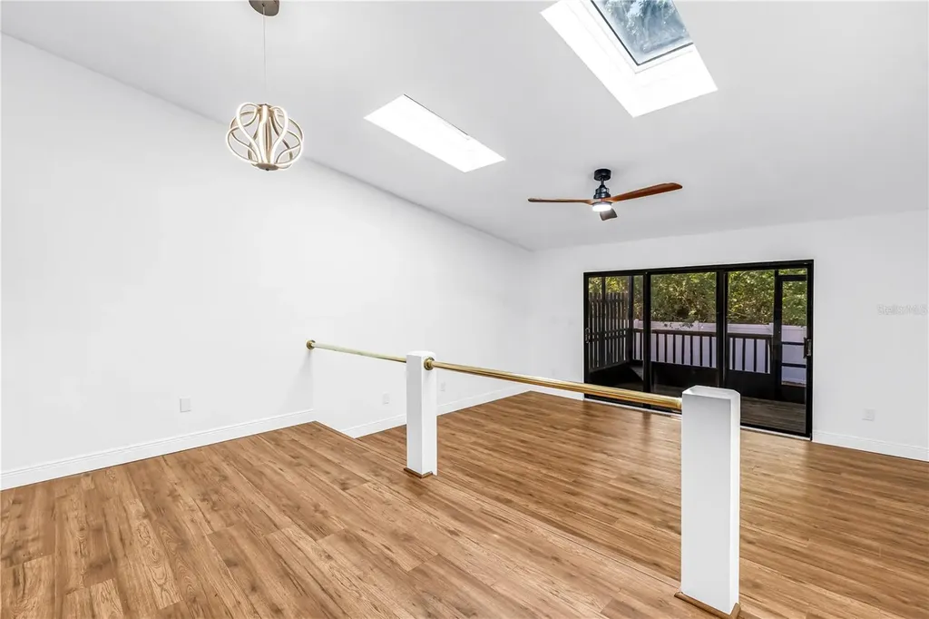 6462 92nd Place N Pinellas Park FL 33782