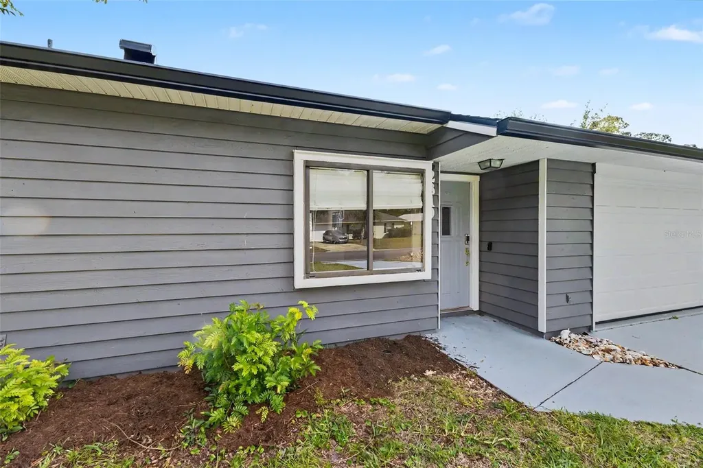 2819 Silver Palm Drive Edgewater FL 32141