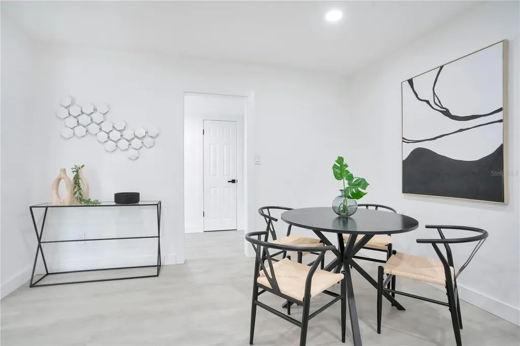 3925 De Kalb Drive Orlando FL 32839