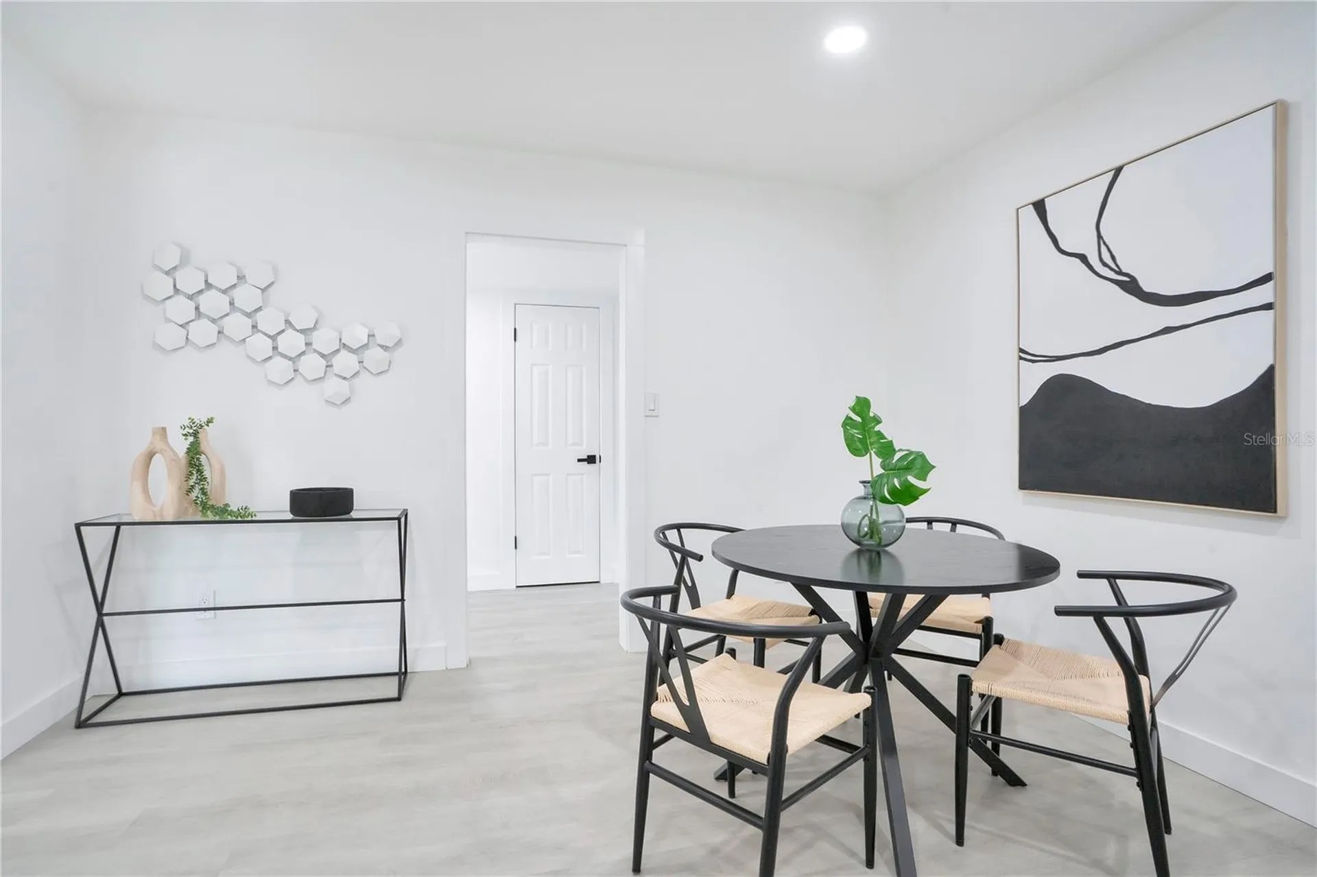 3925 De Kalb Drive Orlando FL 32839