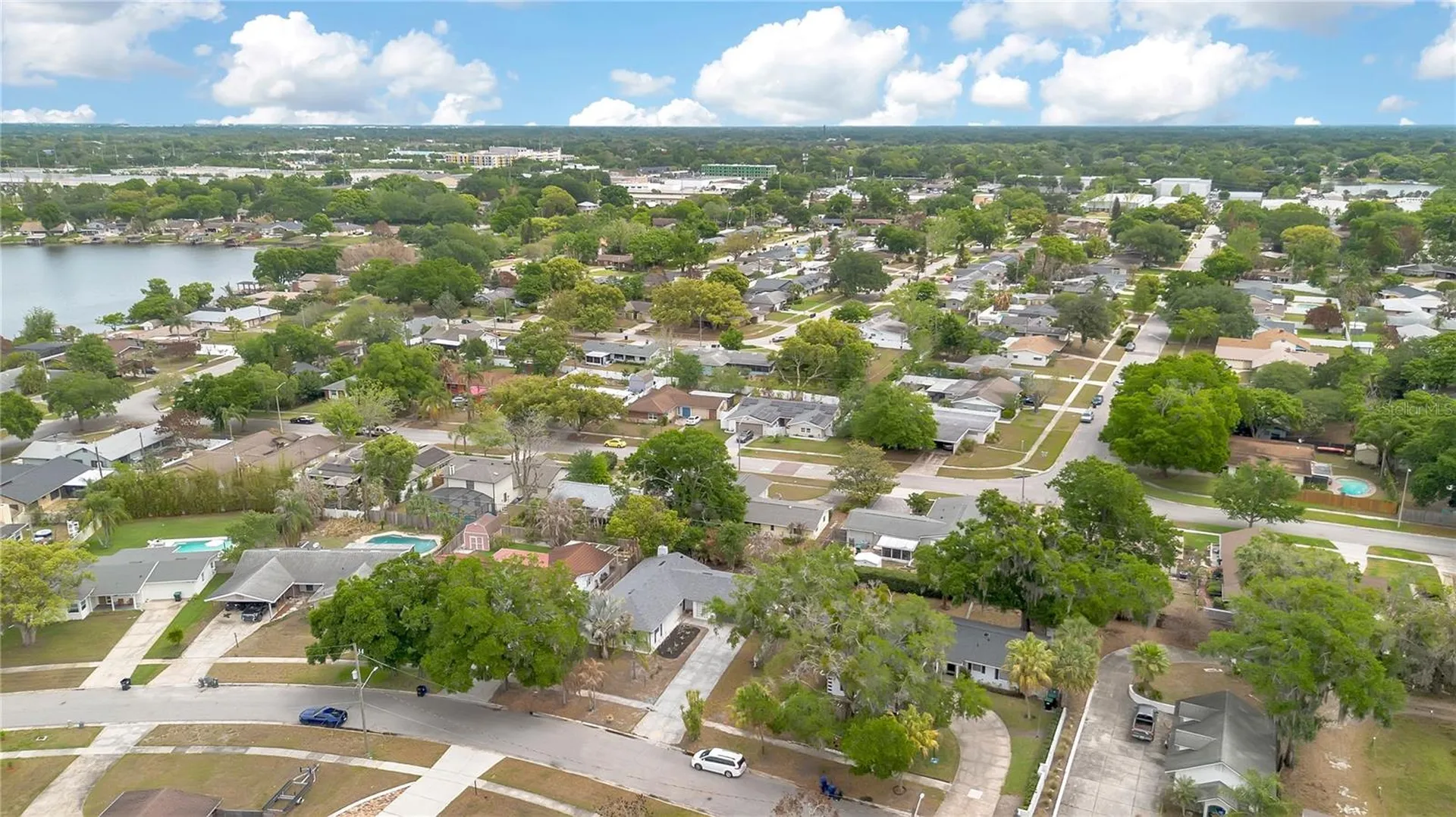 3925 De Kalb Drive Orlando FL 32839