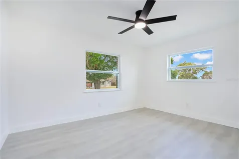 3925 De Kalb Drive Orlando FL 32839