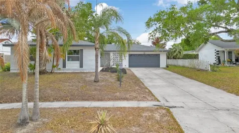 3925 De Kalb Drive Orlando FL 32839