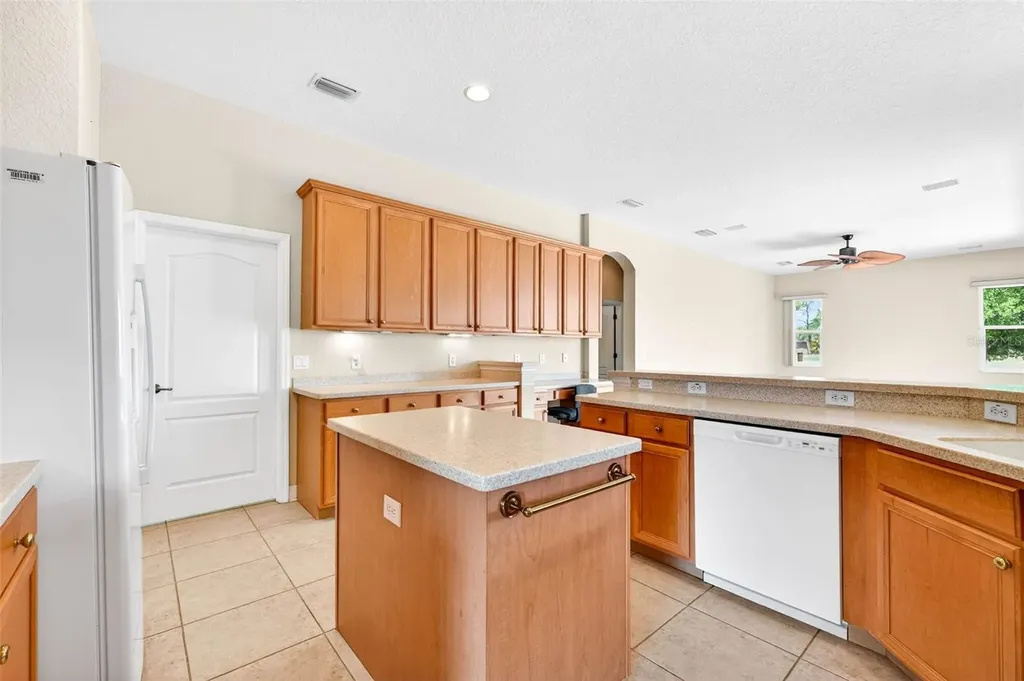 2212 Myrtle Vista Court Sun City Center FL 33573