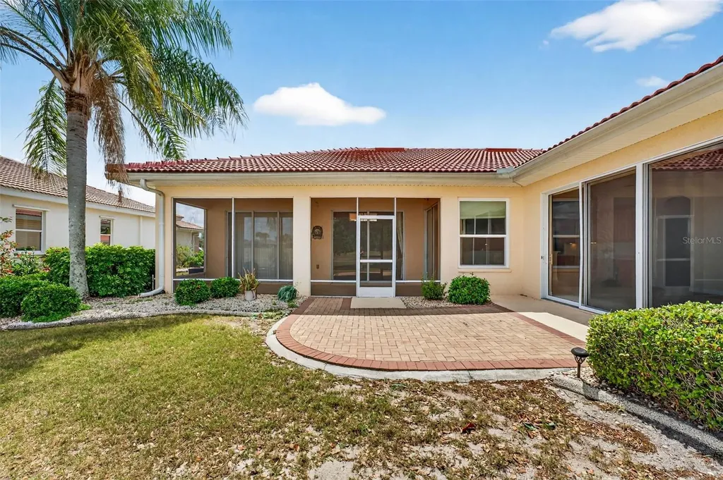 2212 Myrtle Vista Court Sun City Center FL 33573