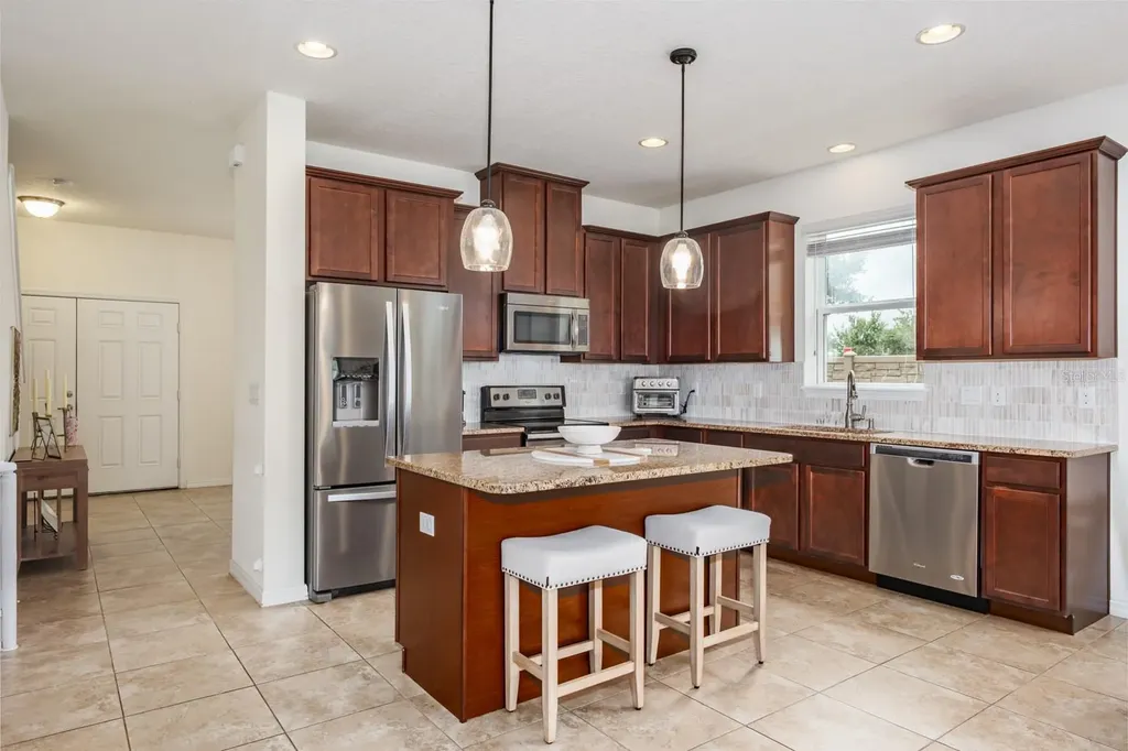 1653 Nature View Drive Lutz FL 33558