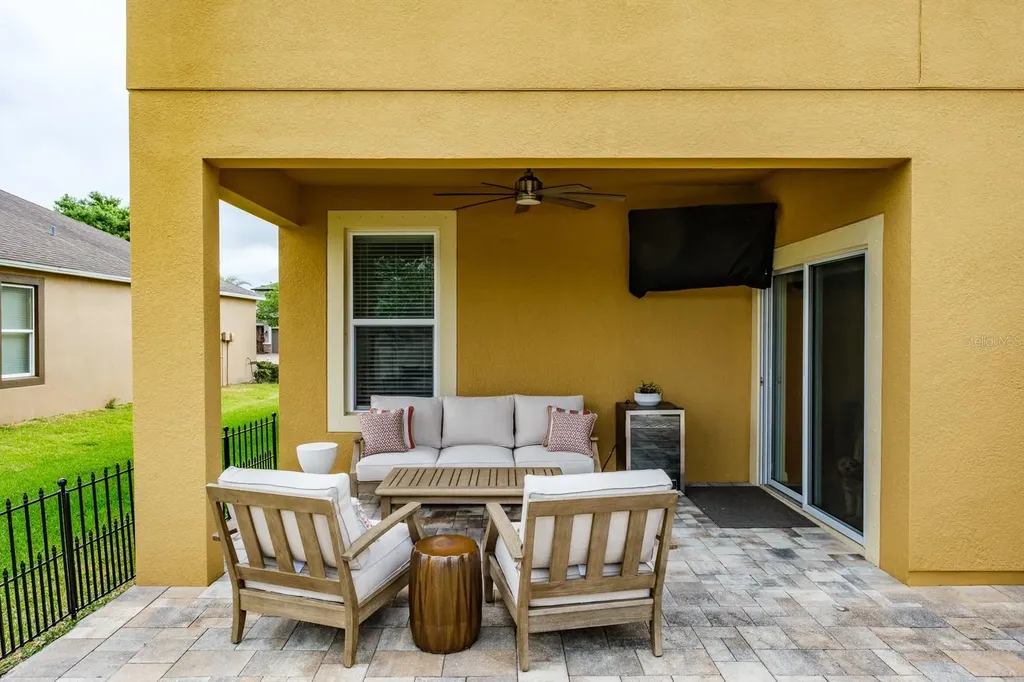 1653 Nature View Drive Lutz FL 33558
