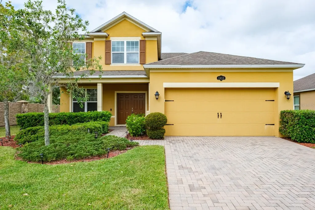 1653 Nature View Drive Lutz FL 33558