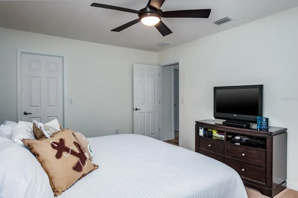 1653 Nature View Drive Lutz FL 33558