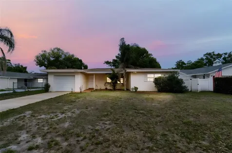 9931 110th Street Seminole FL 33772