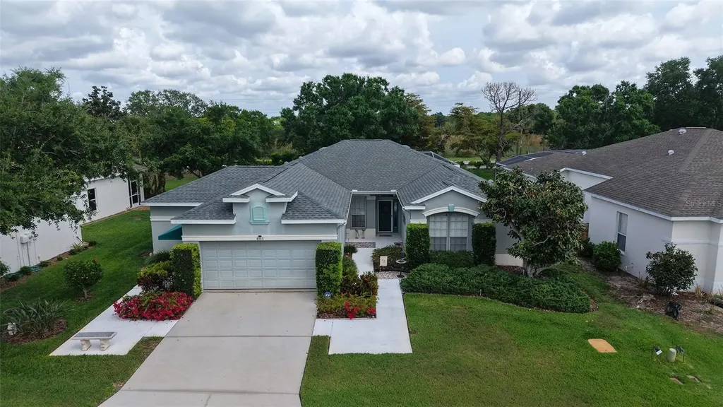 4905 Thames Lane Sarasota FL 34238