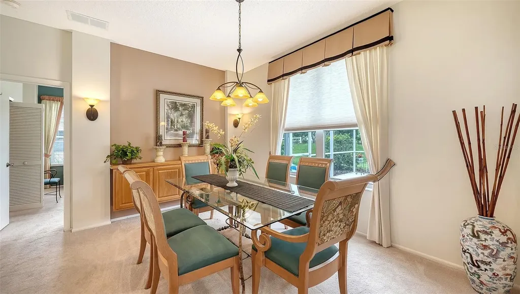 4905 Thames Lane Sarasota FL 34238