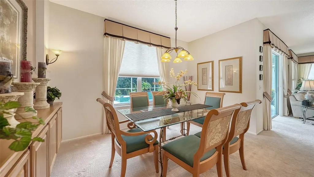 4905 Thames Lane Sarasota FL 34238