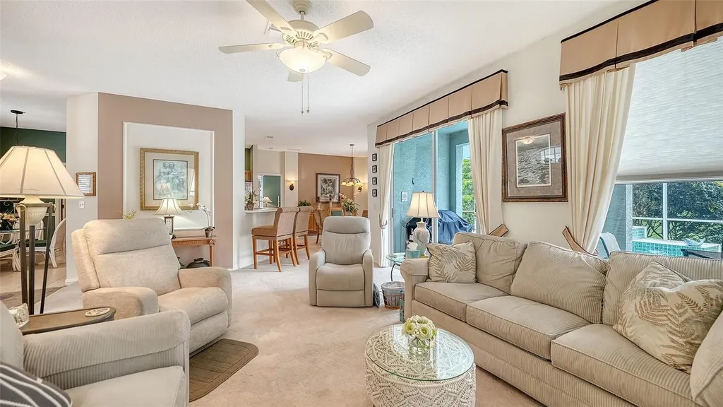 4905 Thames Lane Sarasota FL 34238