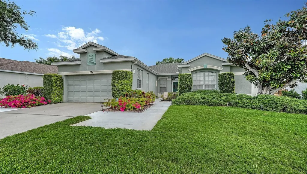 4905 Thames Lane Sarasota FL 34238