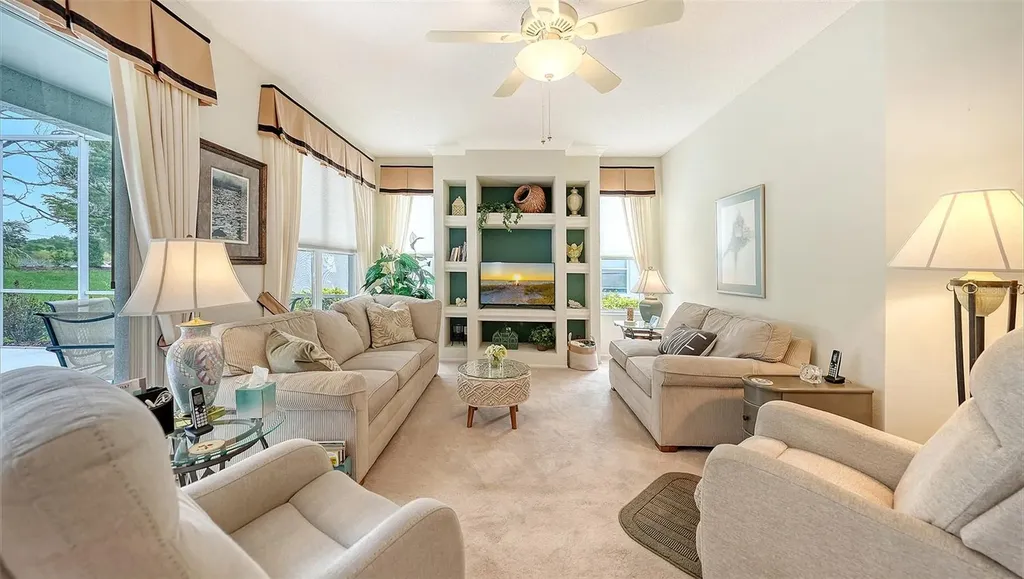 4905 Thames Lane Sarasota FL 34238