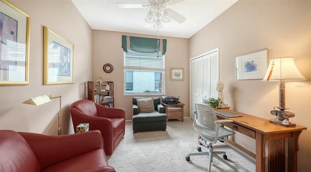 4905 Thames Lane Sarasota FL 34238